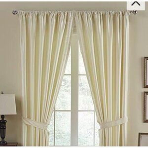 Elrene Versaille Light-Filtering Rod Pocket Single Curtain Panel‎ Ivory 52x84